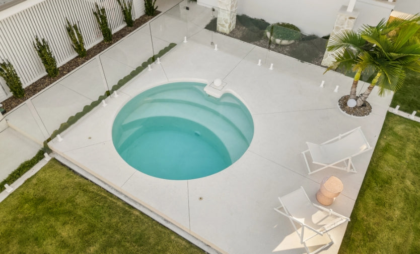 The Arena Round Plungie Pool