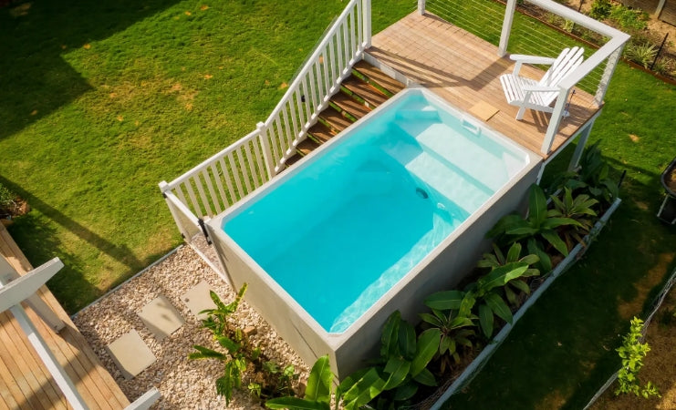 The Studio Small Plungie Pool